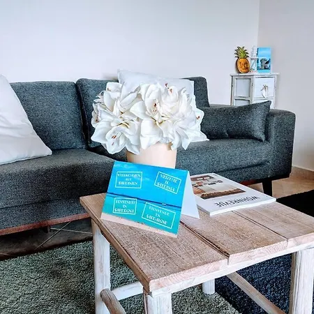 Boutique No 24 With Sea View And Large Pool Appartement