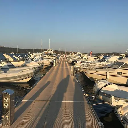 Boutique No 24 With Sea View And Large Pool