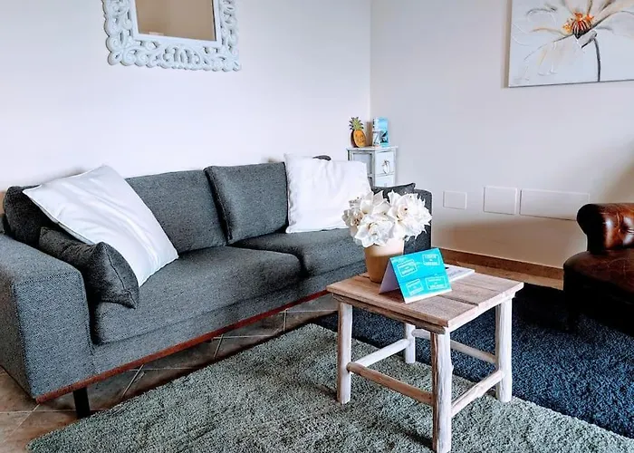 Boutique No 24 With Sea View And Large Pool Daire *